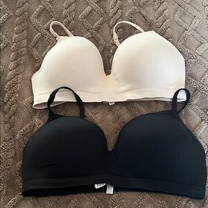 Victoria's Secret Black and Cream Bra Duo